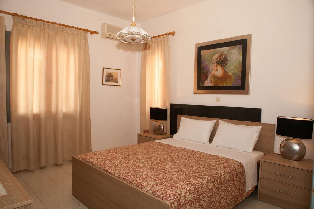 Palmira Apartments Makrýgialos エクステリア 写真