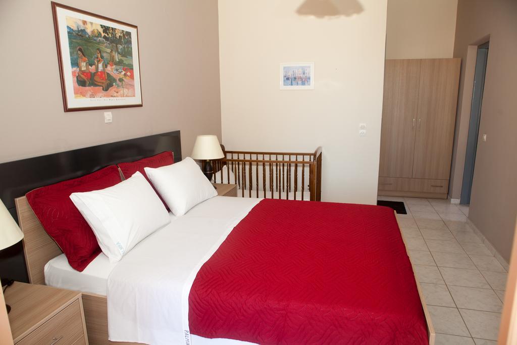 Palmira Apartments Makrýgialos エクステリア 写真