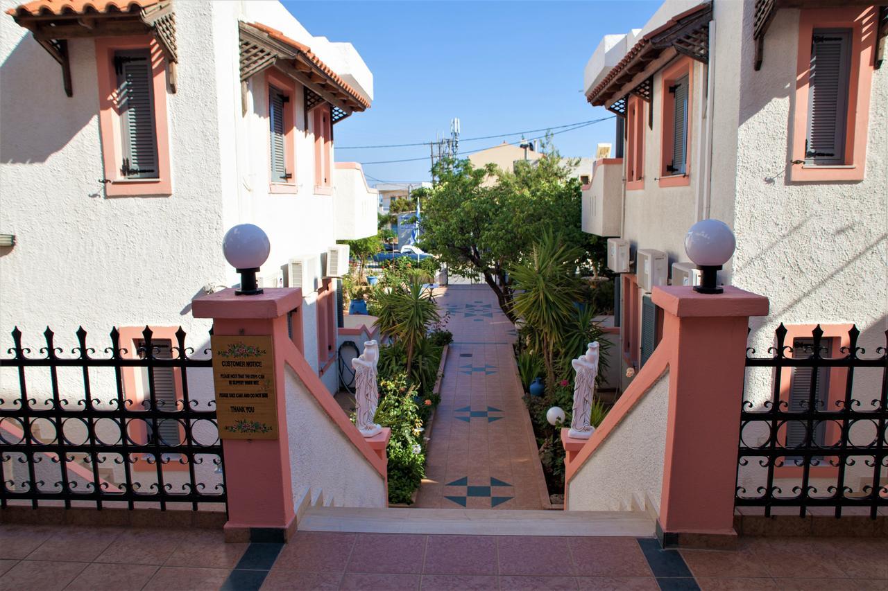 Palmira Apartments Makrýgialos エクステリア 写真