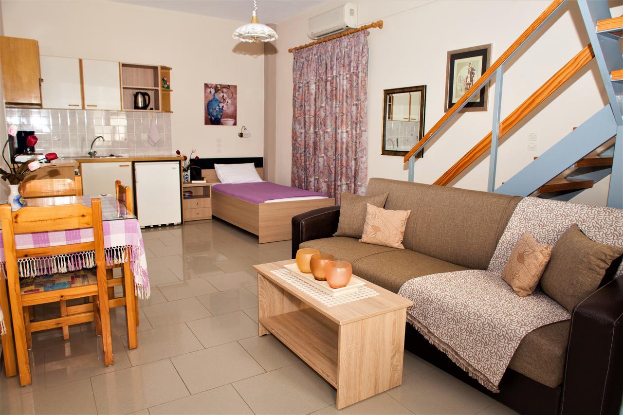 Palmira Apartments Makrýgialos エクステリア 写真