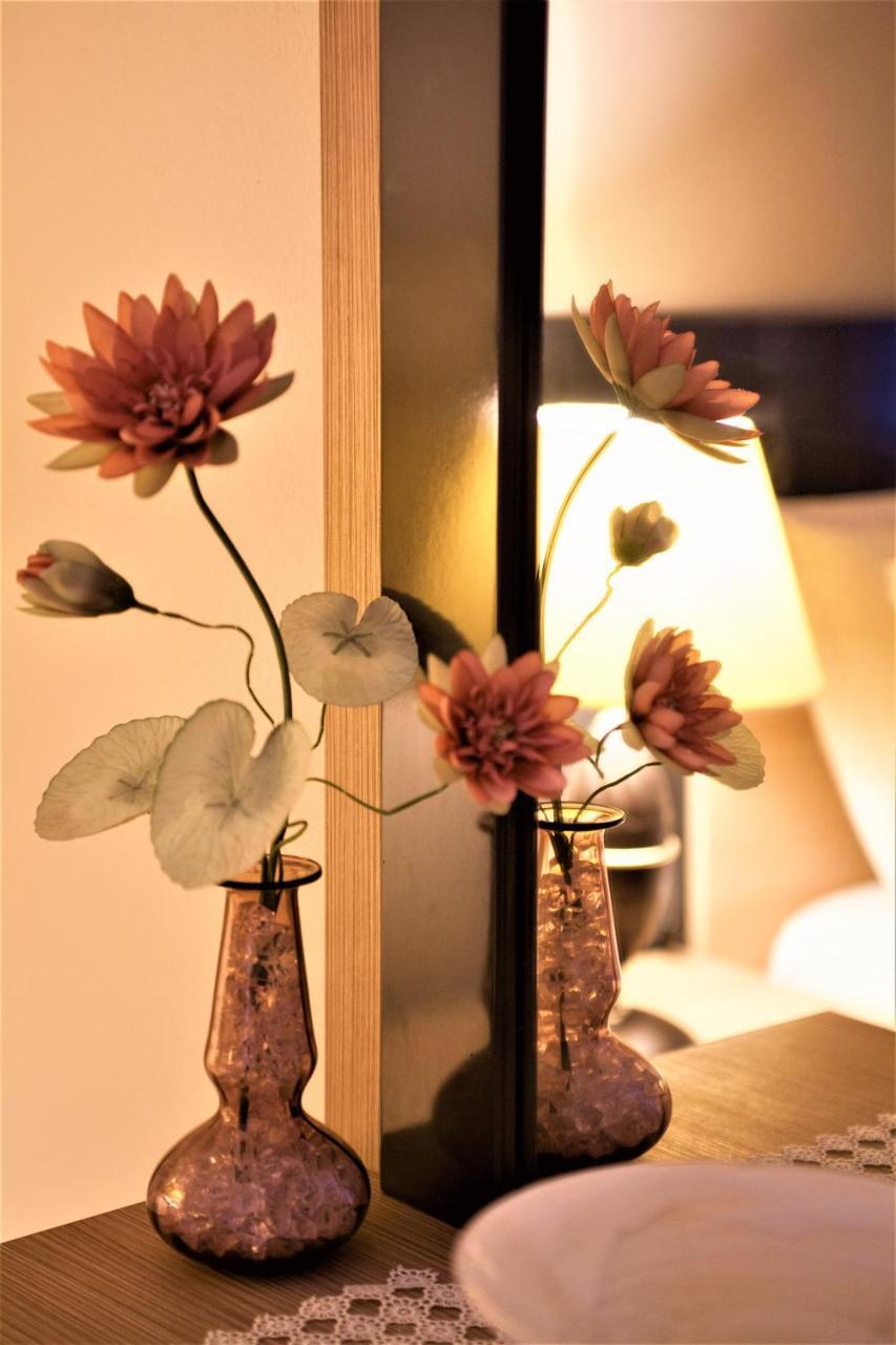 Palmira Apartments Makrýgialos エクステリア 写真
